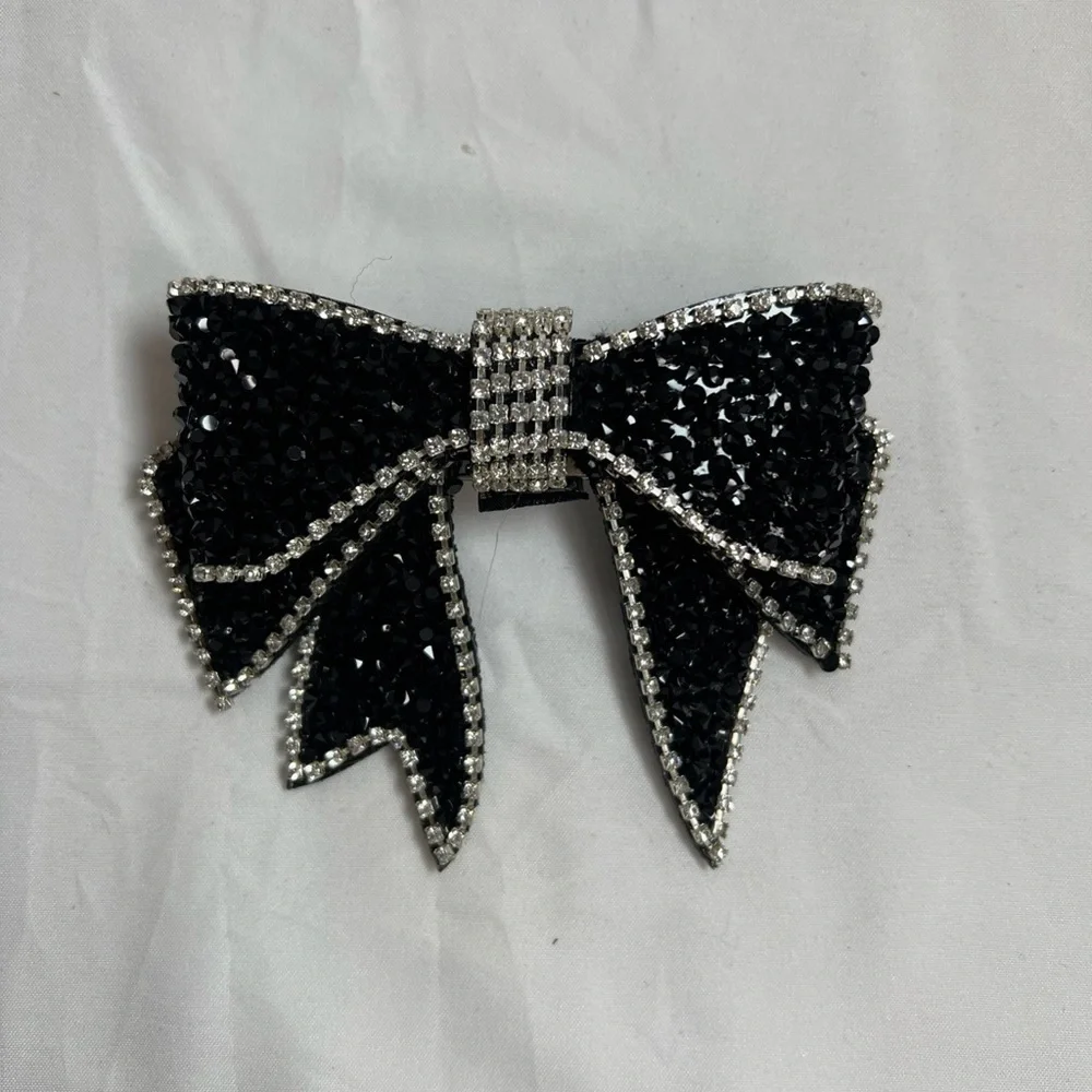 Elegant Black and Silver Bow Hair Clip